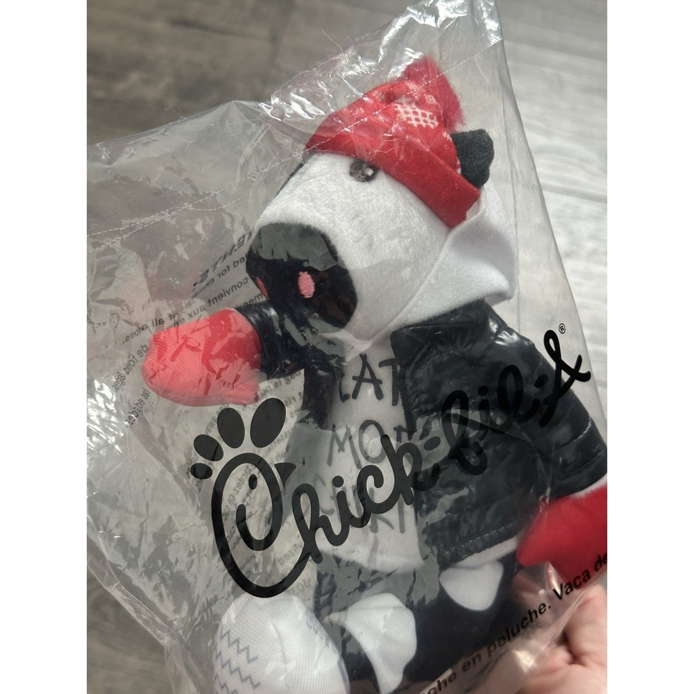 Chick-fil-A Holiday 2025 Plush Cow Doll Toy Snow Day Christmas 9"